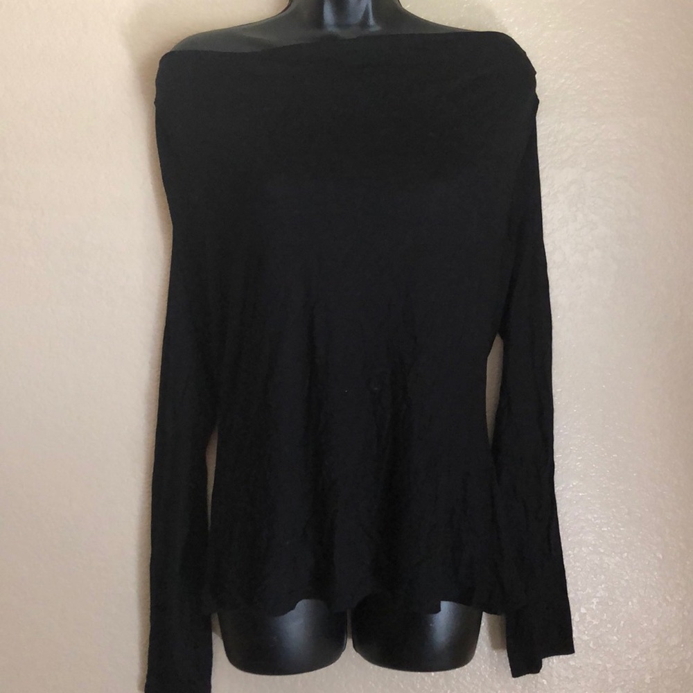 Black off the shoulders top